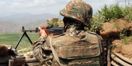 Позиции азербайджанской армии подверглись обстрелу по четырем направлениям
