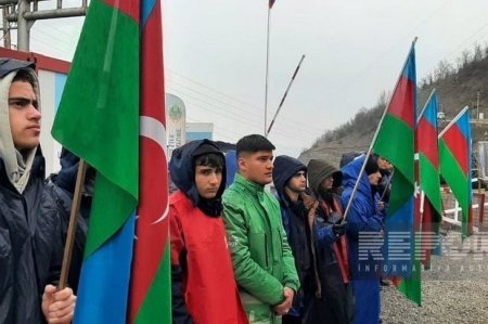 Экоакция на дороге Ханкенди - Лачын продолжается 108 дней