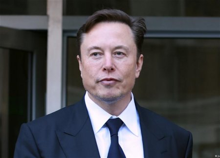 Илон Маск призвал приостановить обучение новых систем искусственного интеллекта «из-за угрозы обществу»