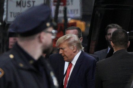 Дональд Трамп арестован