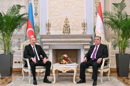 Состоялась встреча президентов Азербайджана и Таджикистана один на один