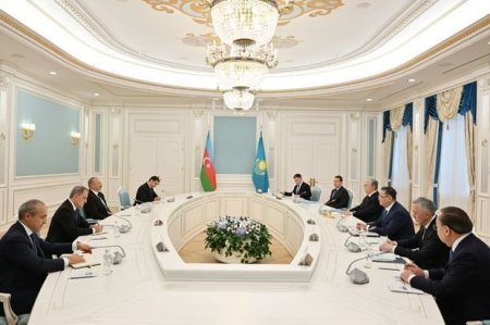Состоялась встреча президентов Азербайджана и Казахстана в узком составе