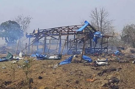  Около 100 человек погибли в результате авиаударов по деревне в Мьянме