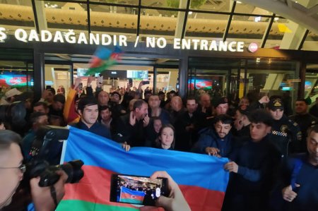 Наша сборная, отказавшаяся от участия в чемпионате в Ереване, вернулась на родину