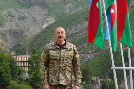 Ильхам Алиев назвал количество частных домов, которые будут построены в Лачыне