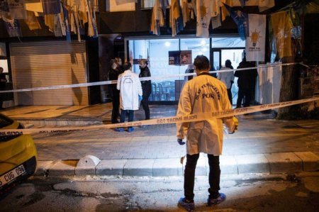 В Стамбуле обстреляли офис партии Эрдогана 