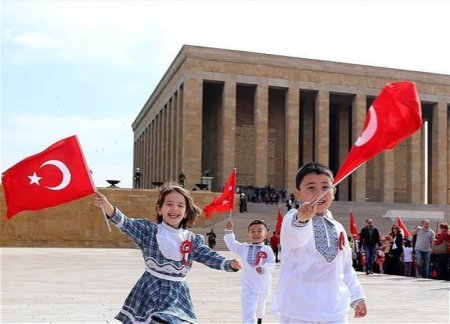 В Турции отмечают День национального суверенитета и детей