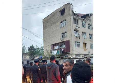 Жильцов дома, где произошел взрыв в Билясуваре, эвакуировали