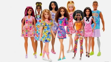 Mattel представила свою первую в мире куклу Барби с синдромом Дауна 