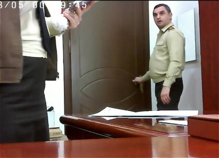 Состоялось заседание суда по делу полковника, снимавший на камеру интимные видео сотрудников МЧС