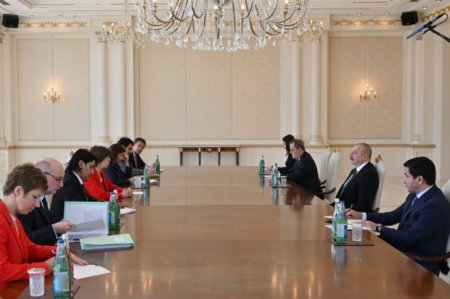Президент Азербайджана Ильхам Алиев принял министра по делам Европы и иностранных дел Франции