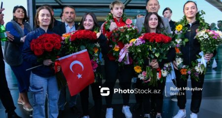 Посвятившие в Иреване свои победы Азербайджану турецкие спортсмены прибыли в нашу страну