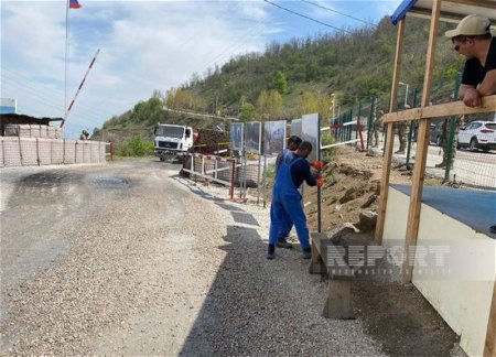 На дороге Лачин-Ханкенди демонтируются палатки