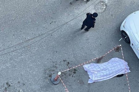 В Баку 12-летняя школьница совершила самоубийство - ФОТО В Баку 12-летняя школьница совершила самоубийство - ФОТО