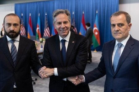 Блинкен поделился публикацией в связи со встречей с главами МИД Азербайджана и Армении
