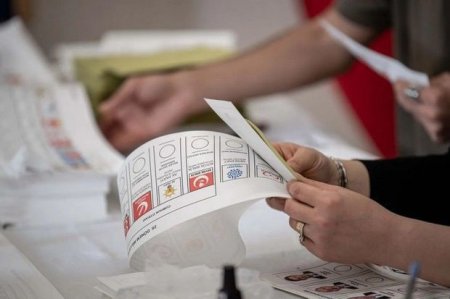 В Турции началось голосование на президентских и парламентских выборах