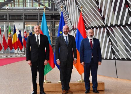 В Брюсселе состоялась встреча Ильхама Алиева, Никола Пашиняна и Шарля Мишеля 