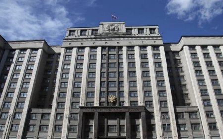 Госдума приняла поправки о проведении выборов при военном положении