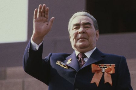 В Украине лишили Брежнева звания почетного гражданина Киева
