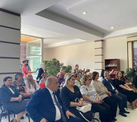 1 iyun Uşaqların Beynəlxalq Müdafiəsi günündə Ulu öndər Heydər Əliyevə həsr olunmuş 'O kim idi?' adlı tədbir keçirildi 1 iyun Uşaqların Beynəlxalq Müdafiəsi günündə Ulu öndər Heydər Əliyevə həsr olunmuş 'O kim idi?' adlı tədbir keçirildi