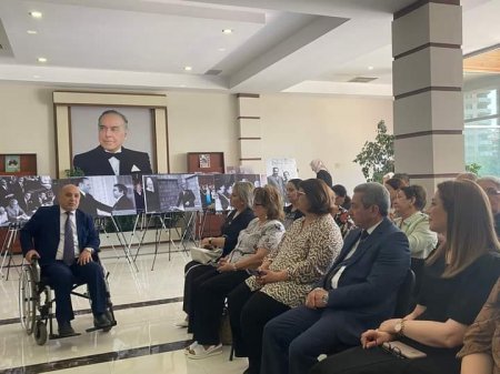 1 iyun Uşaqların Beynəlxalq Müdafiəsi günündə Ulu öndər Heydər Əliyevə həsr olunmuş 'O kim idi?' adlı tədbir keçirildi 1 iyun Uşaqların Beynəlxalq Müdafiəsi günündə Ulu öndər Heydər Əliyevə həsr olunmuş 'O kim idi?' adlı tədbir keçirildi
