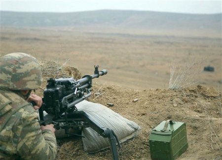 Позиции азербайджанской армии подверглись обстрелу