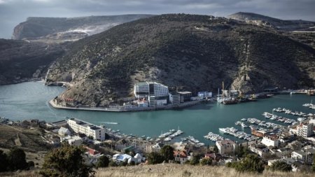В Крыму готовят два запроса о легитимности передачи полуострова УССР