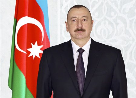 Ильхам Алиев поздравил азербайджанский народ с Гурбан байрамы
