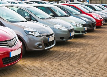 После праздников в Баку выставят на продажу недорогие автомобили - СПИСОК