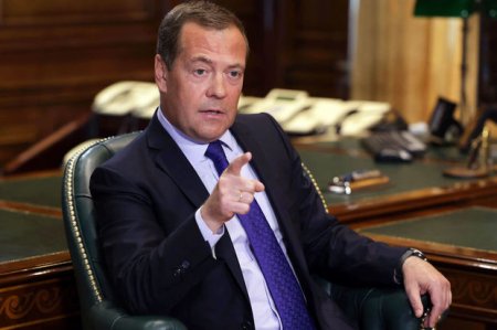 Медведев предложил ударить по украинским АЭС