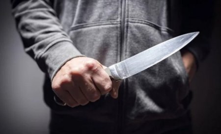 На Абшероне муж застал свою жену на пляже с мужчиной и ударил обоих ножом