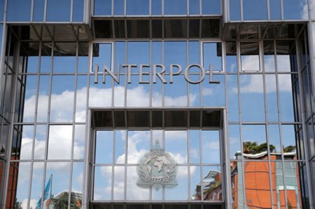 Во Франции мужчина проник в штаб-квартиру Интерпола и украл компьютеры