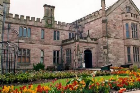 В новом учебном году в школы шотландского городка пойдут 17 пар близнецов - ФОТО