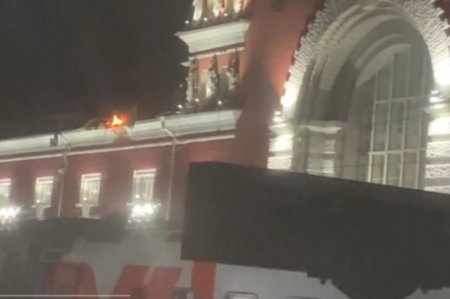 Беспилотник атаковал железнодорожный вокзал в Курске, есть пострадавшие 