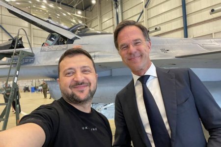 Зеленский: Украина получит 42 самолета F-16