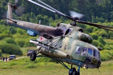 Российский вертолет приземлился на аэродром украинской Полтавы: экипаж сдался в плен