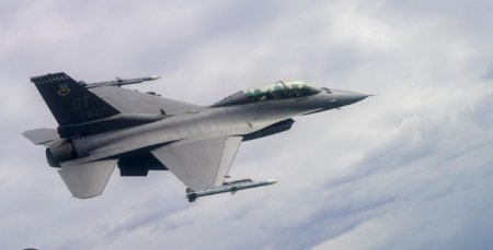Пентагон: У Украины нет инфраструктуры для размещения F-16