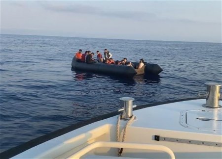 Береговая охрана Турции спасла десятки мигрантов в Эгейском море