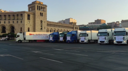 Французская гумпомощь для карабахских армян выехала из Еревана