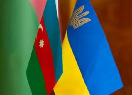 Баку в свою очередь также заявил о непризнании последних «выборов» в некоторых областях Украины