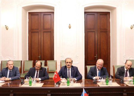 Генпрокурор Турции находится с визитом в Азербайджане