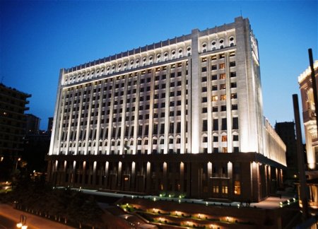 Администрация Президента Азербайджана вновь обратилась к армянскому населению Карабаха