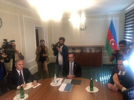 Представители армянских жителей Карабаха покинули Евлах - ФОТО 