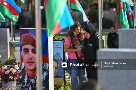 Азербайджанский народ чтит память своих героических шехидов 