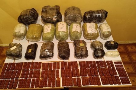 Пресечена попытка ввоза из Ирана в Азербайджан почти 24 кг наркотиков