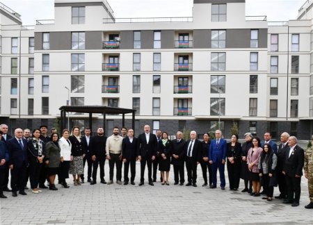 В «День города Физули» Ильхам Алиев встретился с переселившимися в Физули жителями и представителями общественности района 