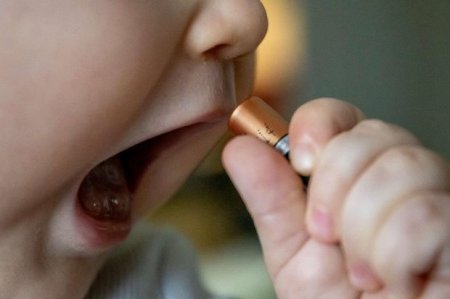 В Сумгайыте скончался ребенок, проглотивший батарейку