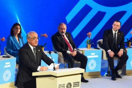Али Асадов ответил Пашиняну на Международном форуме Шелкового пути в Тбилиси