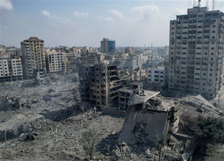 Армия Израиля взяла под контроль гавань в секторе Газа