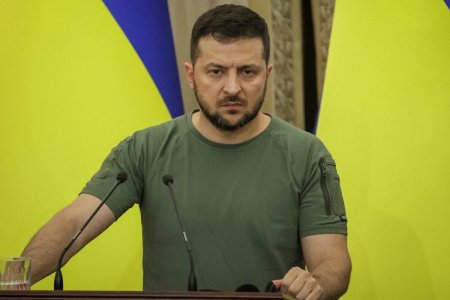 Зеленский признал возможность отступления ВСУ из-за недостатка снарядов